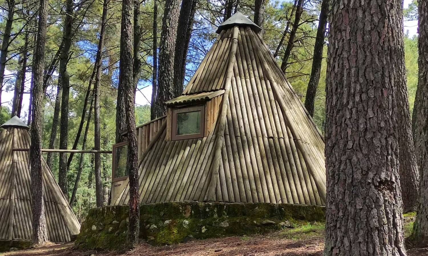 Foto: El ‘glamping’ con tipis de madera donde alojarte en Castilla y León. (Glamping The Teepee)