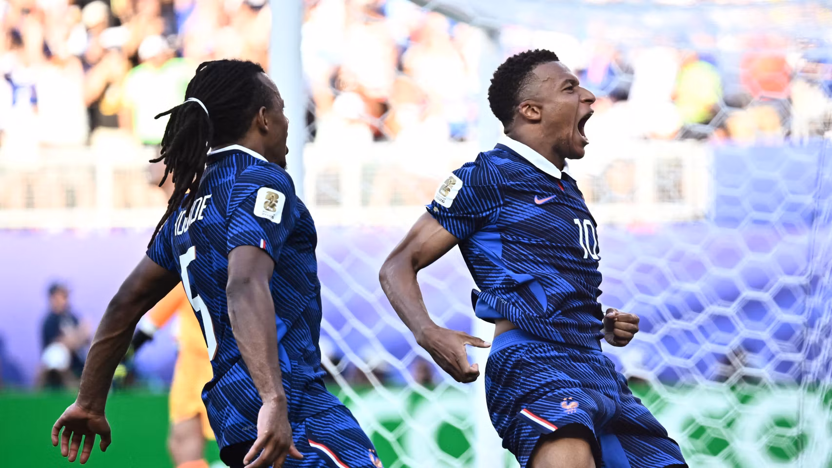 Mbappé celebra su gol ante Paraguay. 