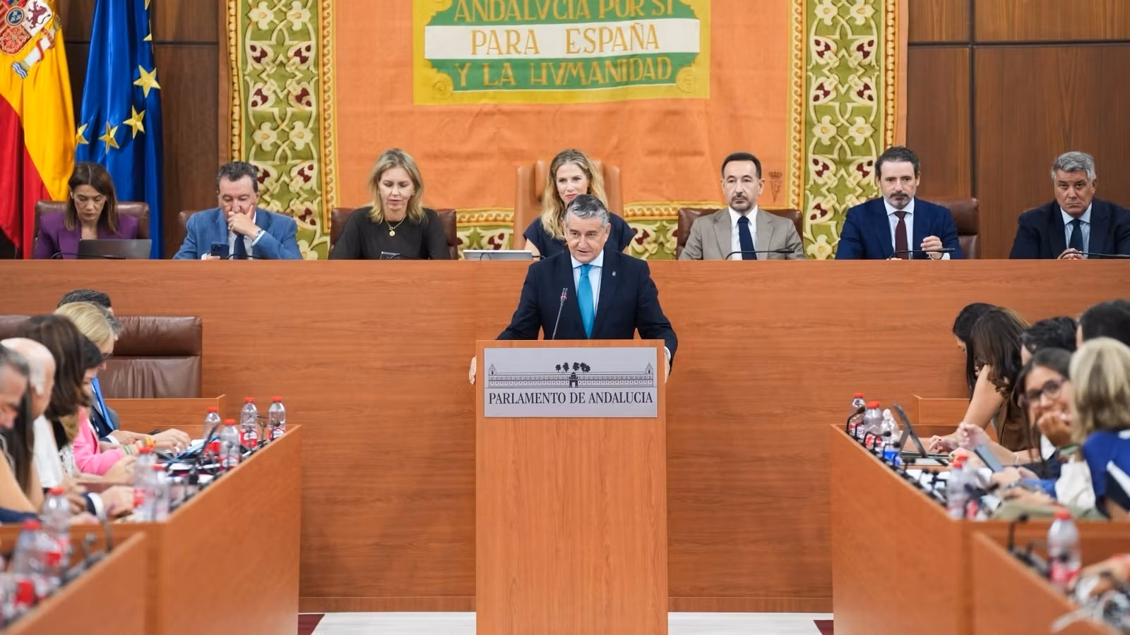 El vicepresidente primero de la Junta, Antonio Sanz, en el Parlamento andaluz.