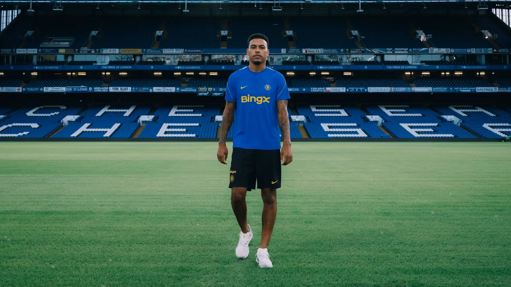 Morgan Rogers, durante su presentación con el Chelsea.