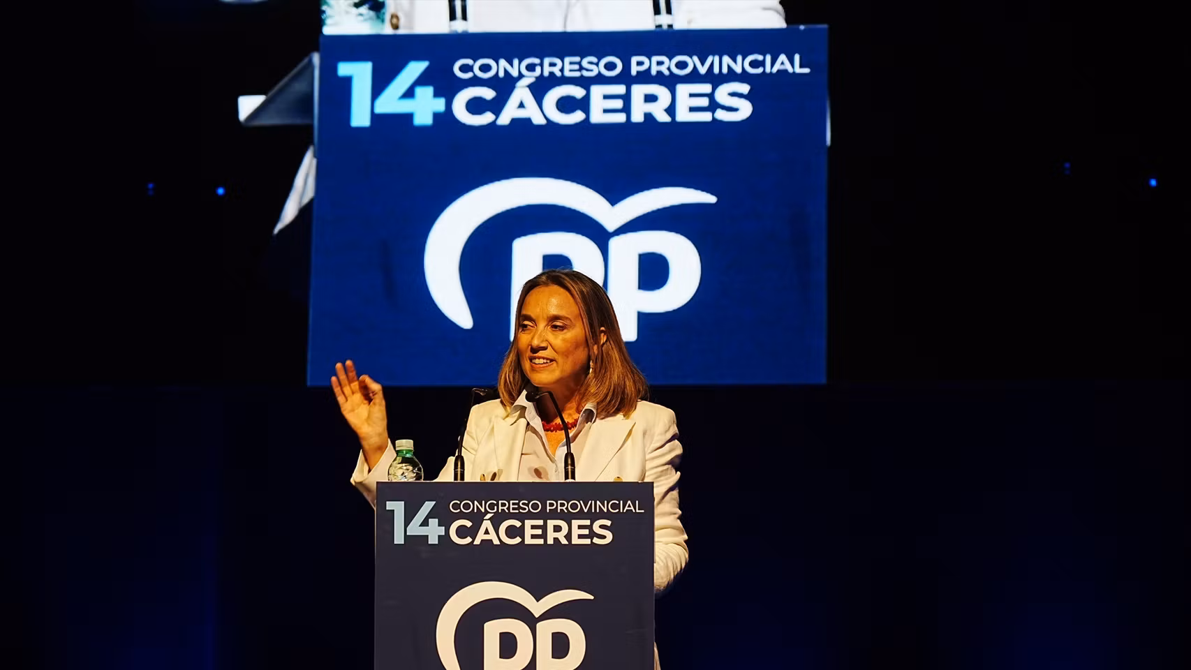 La vicesecretaria general de Regeneración Institucional del PP, Cuca Gamarra, durante la celebración del acto político de clausura del 14º Congreso Provincial del Partido Popular de Cáceres, a 17 de julio de 2026, en Cáceres.