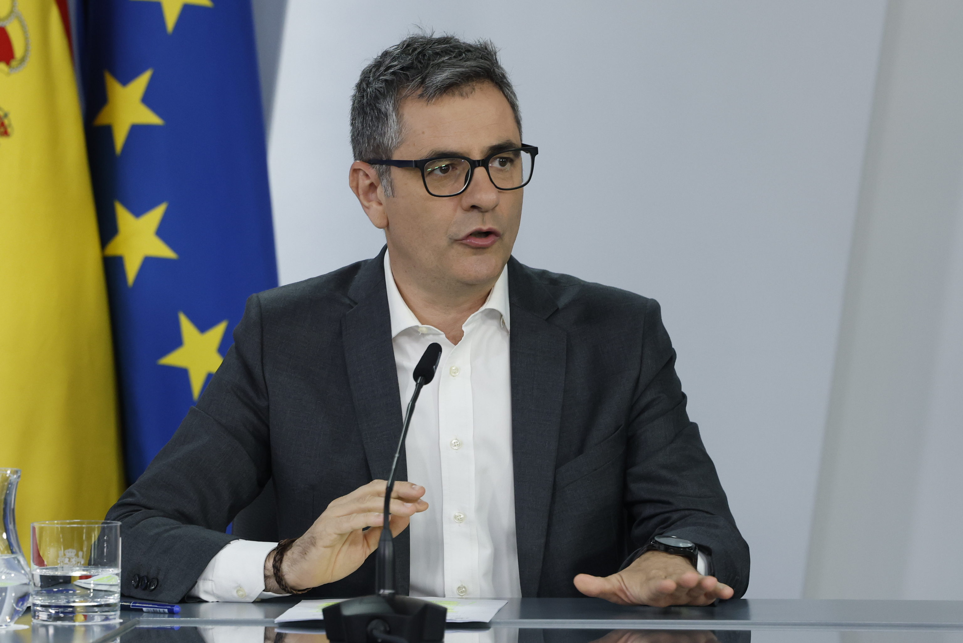 El ministro de Presidencia, Justicia y Relaciones con las Cortes, Félix Bolaños, durante la rueda de prensa convocada tras el Consejo de Ministros.