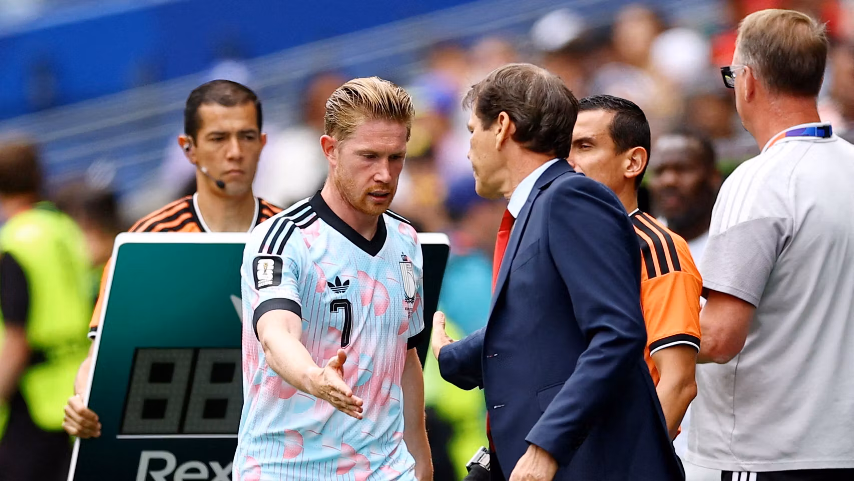 De Bruyne, sustituido por Rudi Garcia.