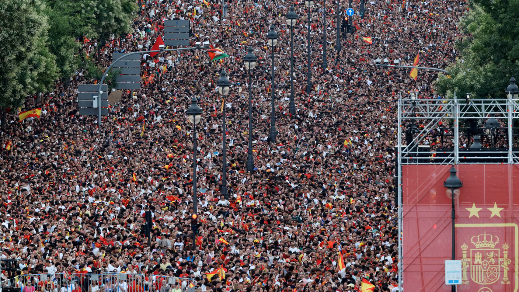 Las calles de Madrid, abarrotadas en el festejo del Mundial.