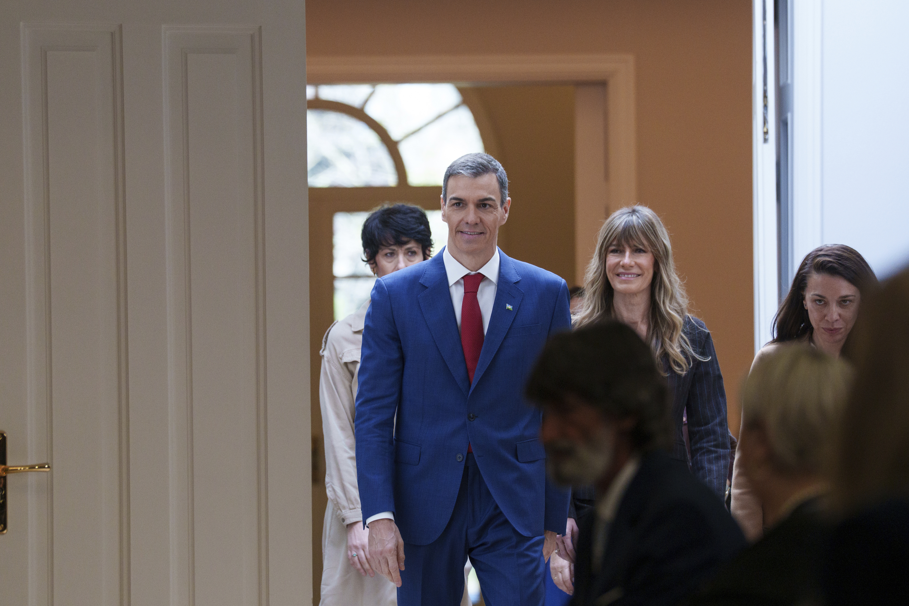 El presidente del Gobierno, Pedro Sánchez y la mujer del presidente del Gobierno, Begoña Gómez