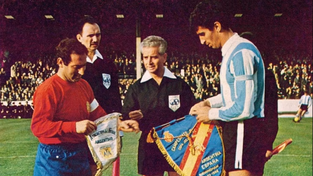 El único España - Argentina en los Mundiales se disputó en 1966.