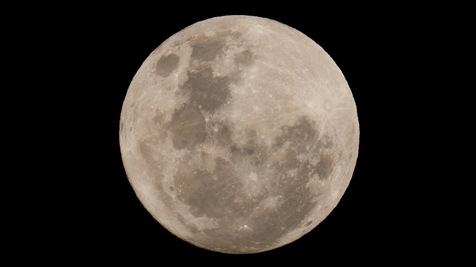 In August, a piece of a SpaceX rocket could crash into the Moon unexpectedly.
