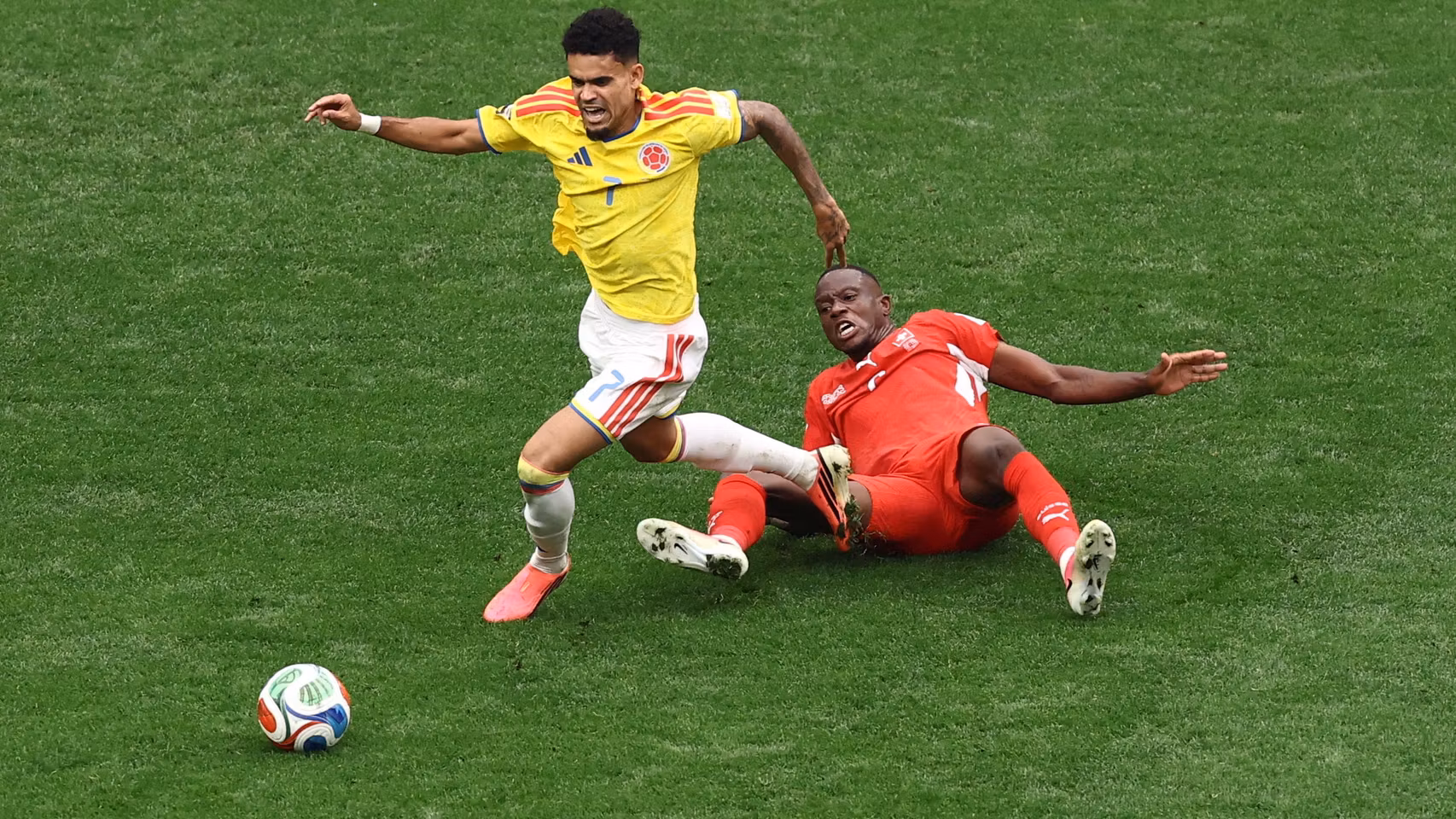 Luis Díaz, durante el partido contra Suiza.