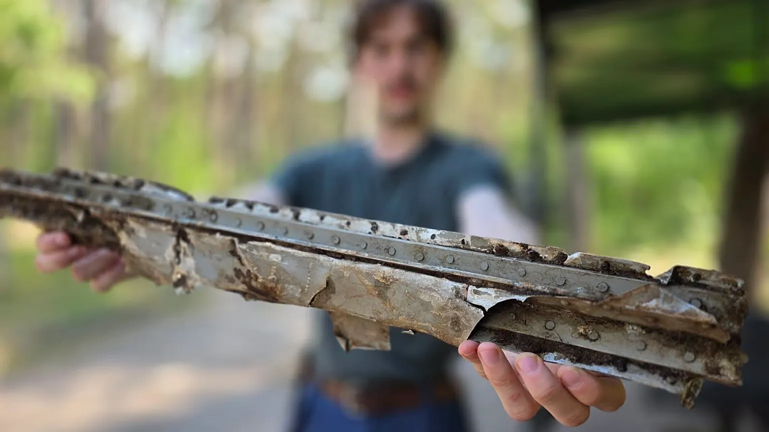 A forest has revealed a wartime secret. Museum experts are studying the remains of a plane found near Świnoujście.