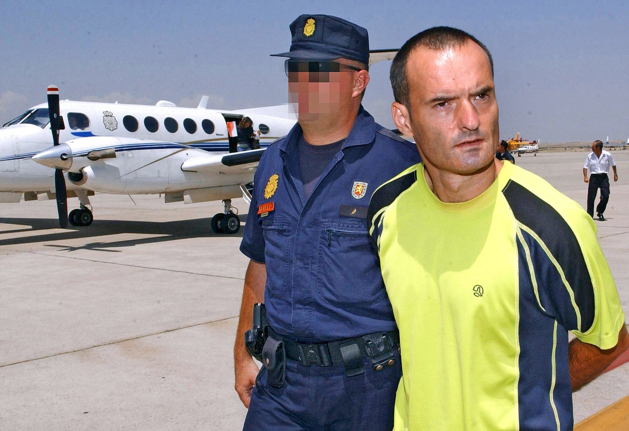 El etarra Juan Antonio Olarra Guridi en 2011, en su entrega a España.