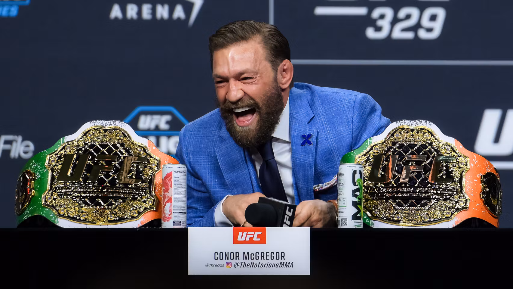 Conor McGregor, en la rueda de prensa del UFC 329