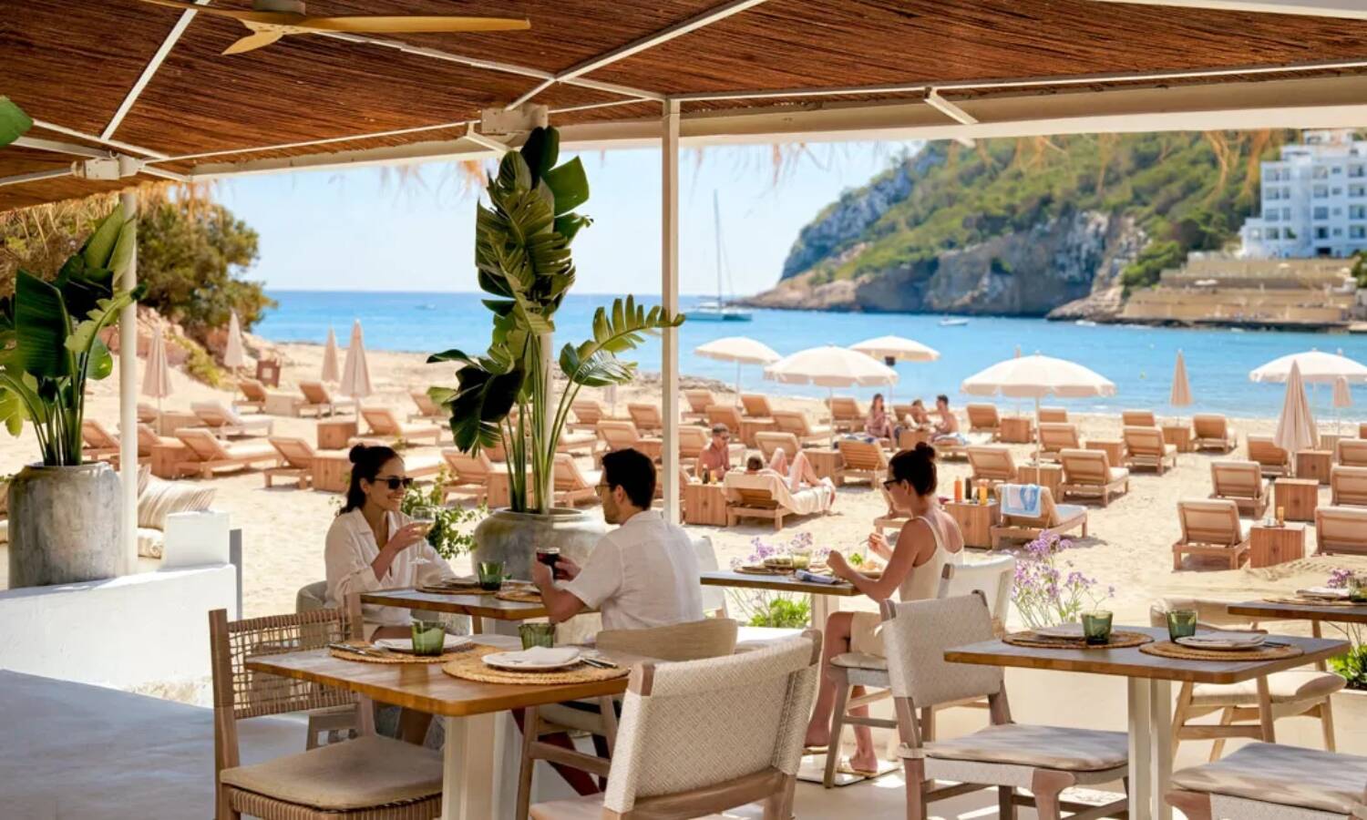 Foto: Chiringuito a pie de playa o japonés chic con vistas al mar. (Cortesía)