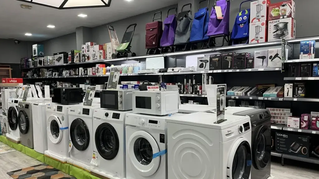 Adiós a Amazon: El secreto de Yassim y Electro Tak para reinar en Vigo