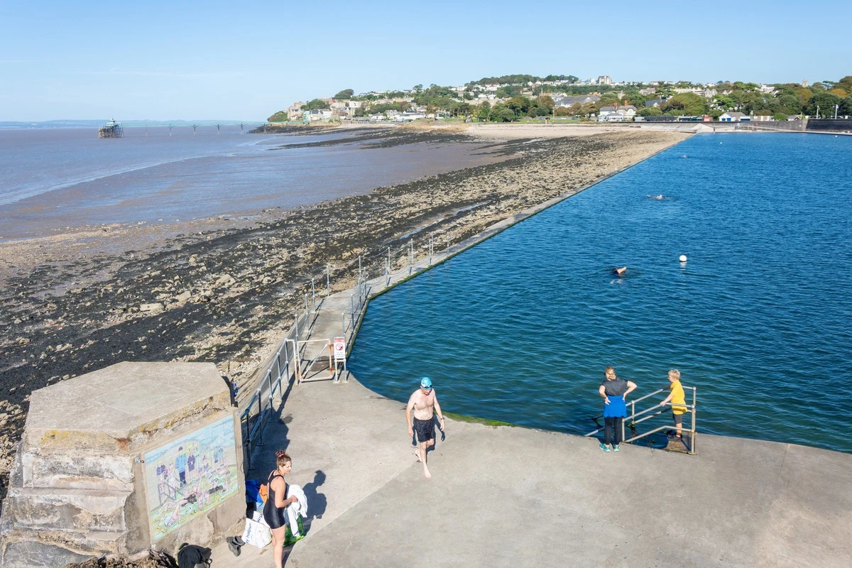 Adiós a las calas: descubre el Clevedon Marine Lake en Clevedon - image 1