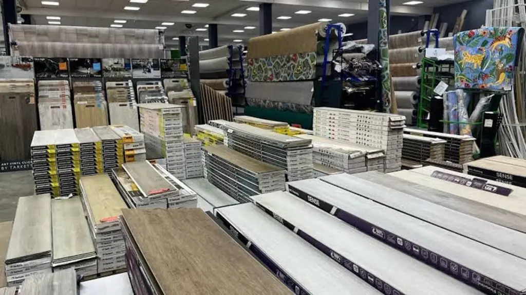 Adiós al laminado: el truco del linóleo para ahorrar miles en calefacción