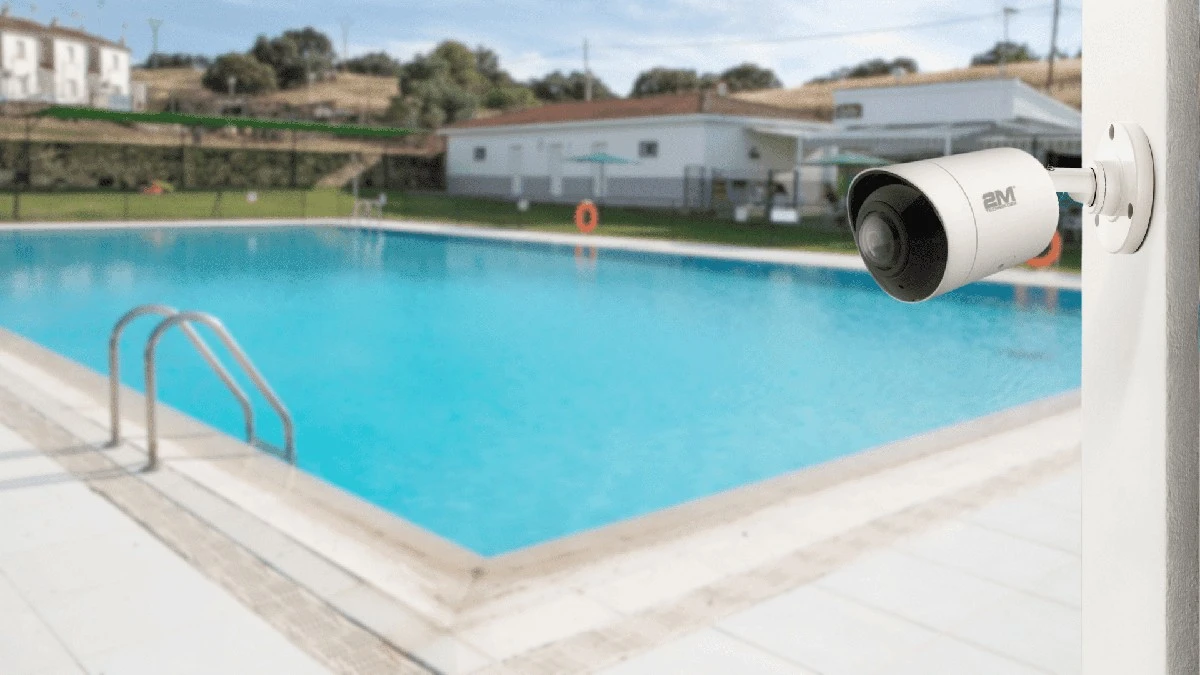 Adiós a los retos en la piscina: Paterna aplicará multas de 5.000€ e IA - image 1