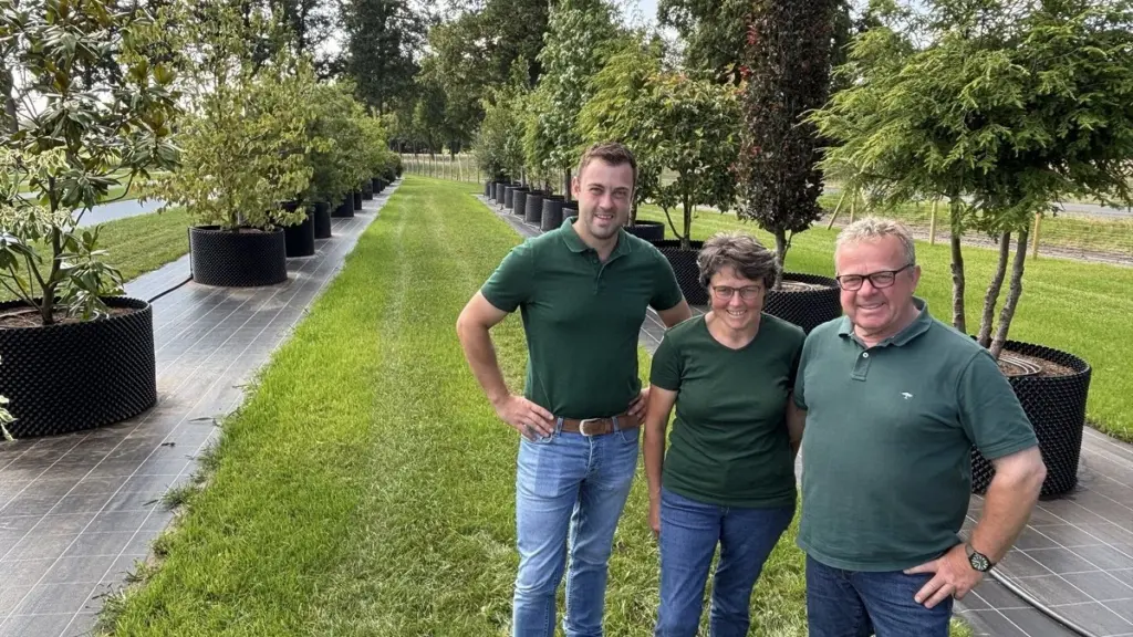 Árboles XL y Pflanzen Meyer: el secreto de Moritz Meyer para sombra inmediata