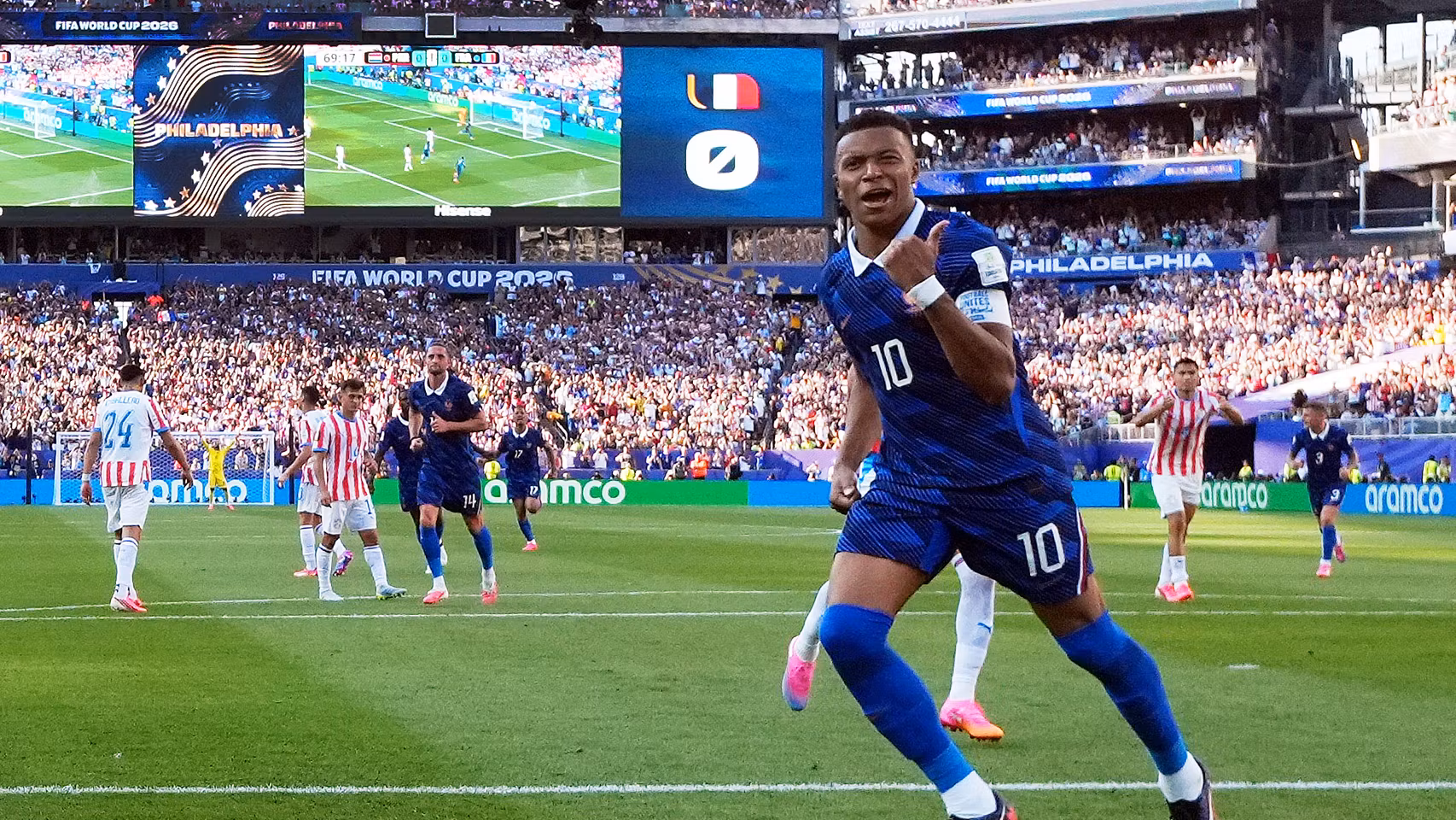 Mbappé, en la celebración de su gol.