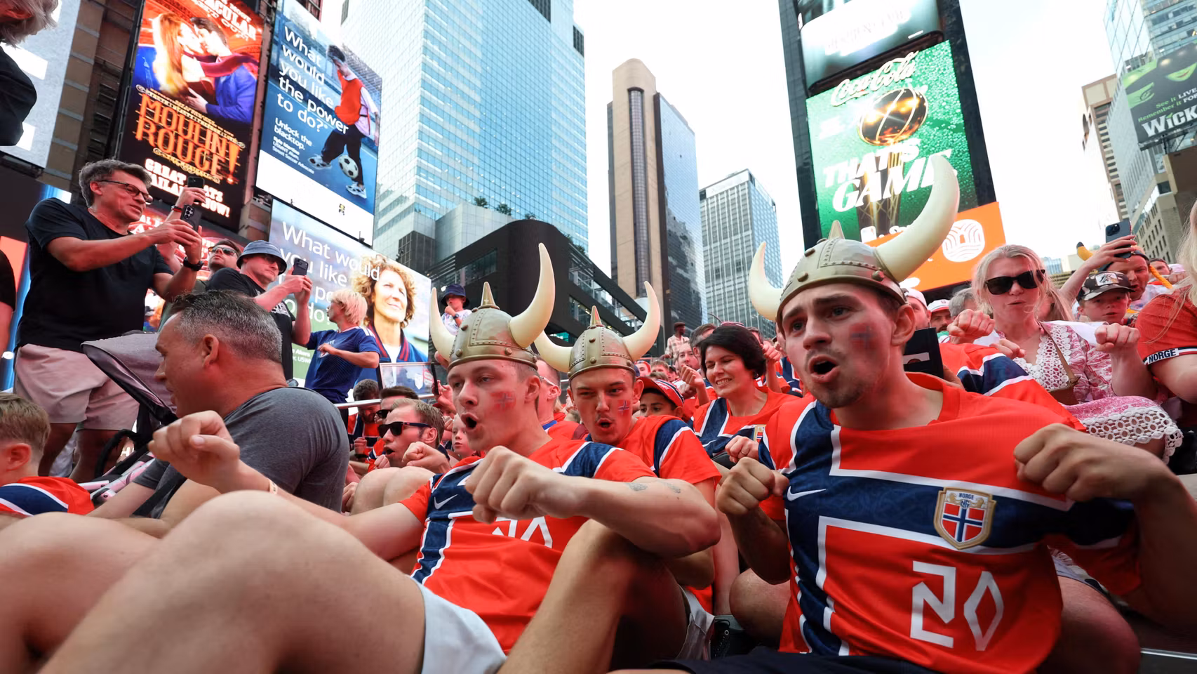 Aficionados de Noruega en Times Square (Nueva York).