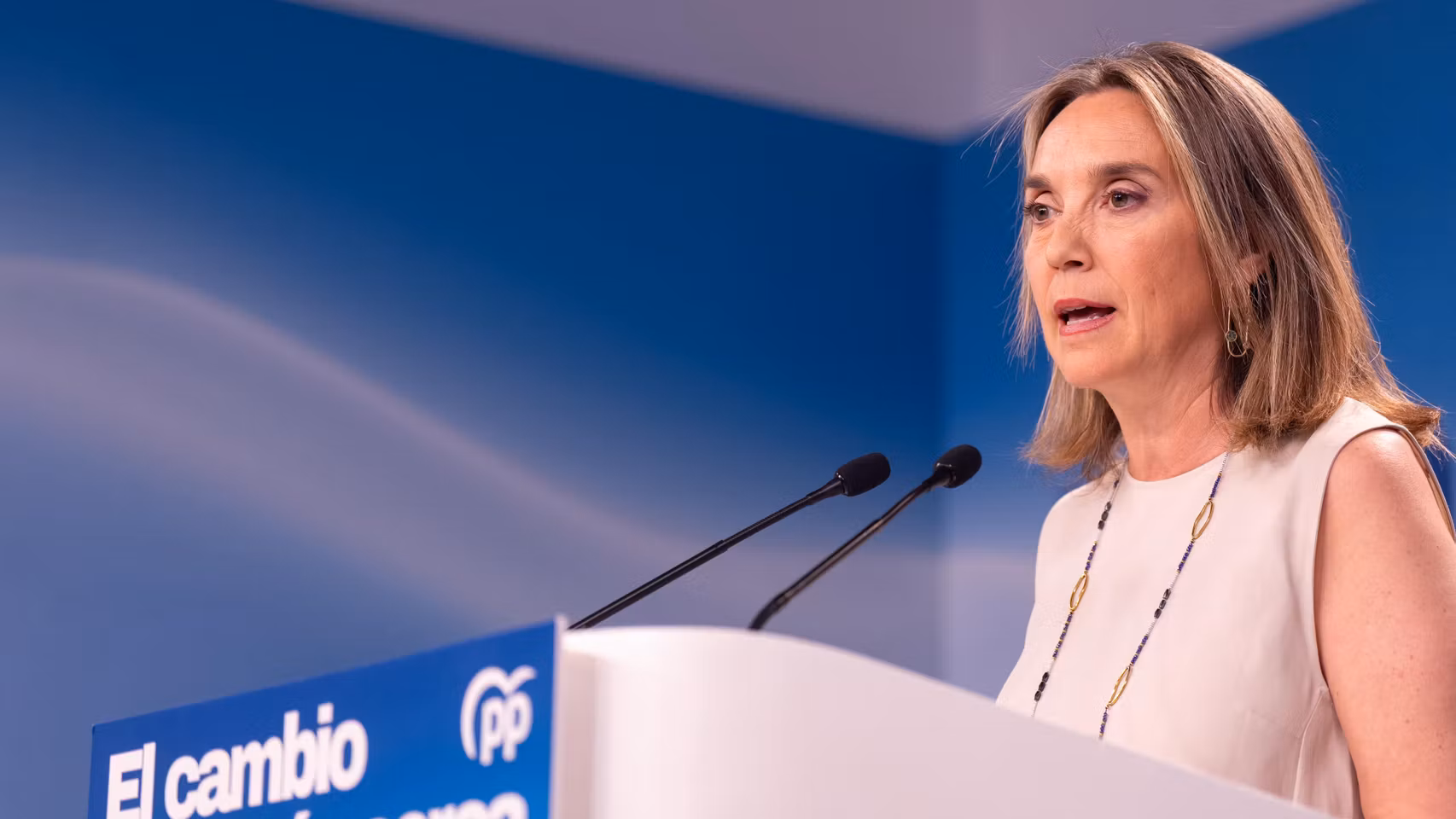 Cuca Gamarra, vicesecretaria de Regeneración Institucional del PP, en rueda de prensa.