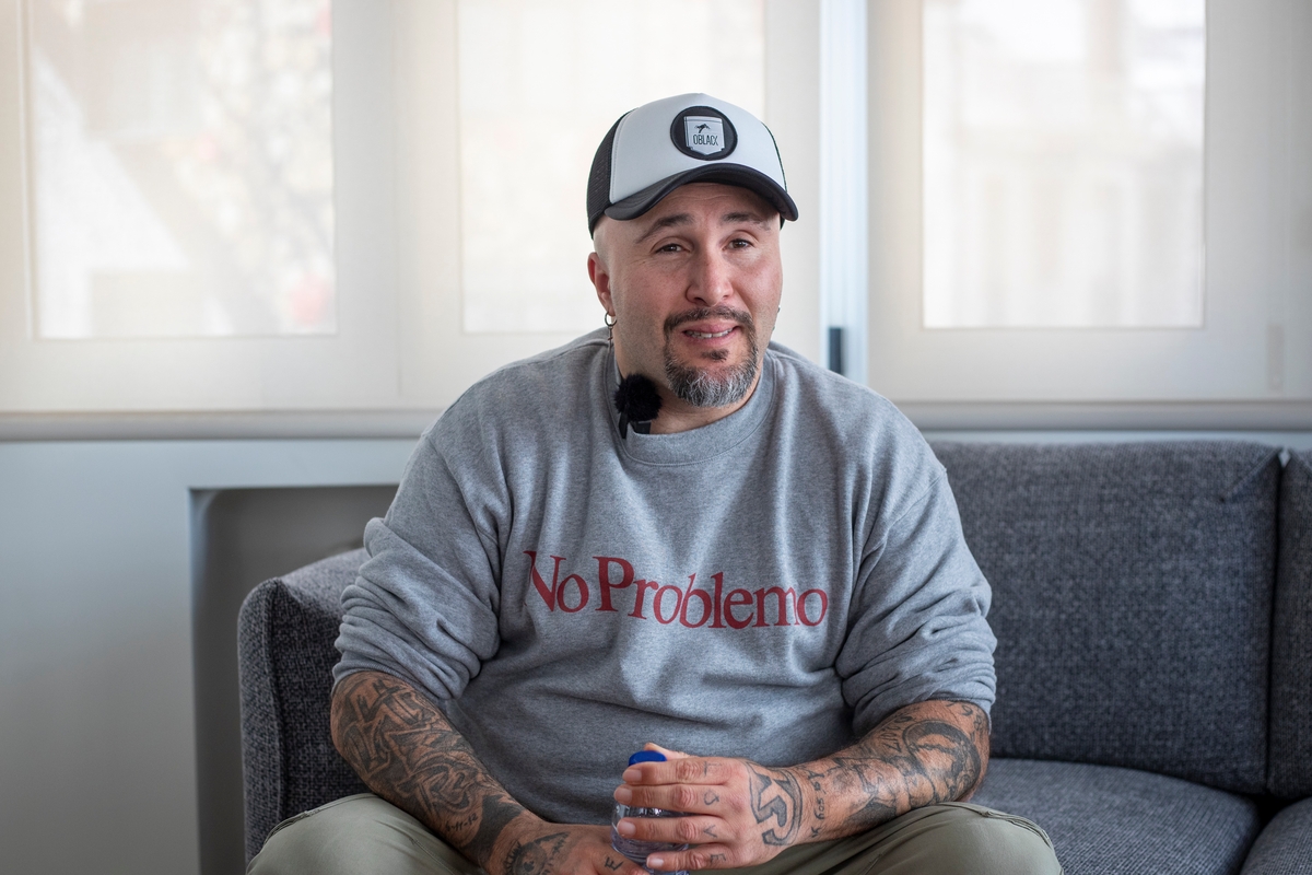 Kiko Rivera durante su entrevista con Infobae España. (Infobae / Helena Margarit)