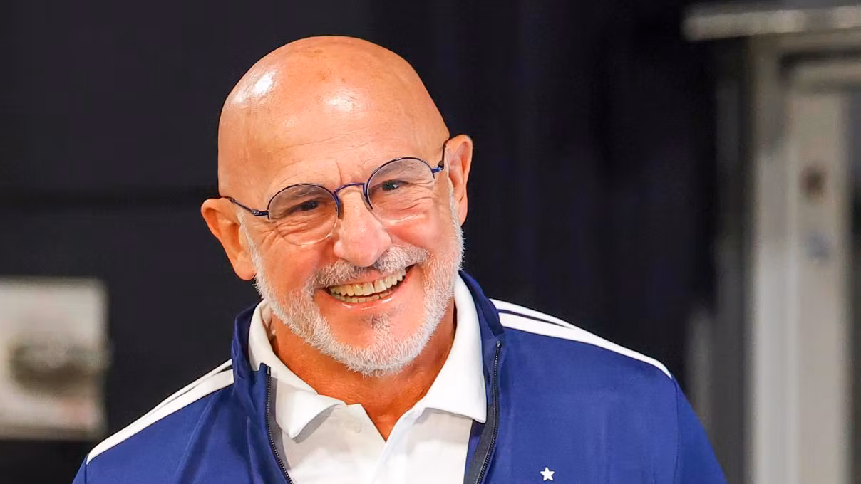 Luis de la Fuente, en la sala de prensa con la Selección.