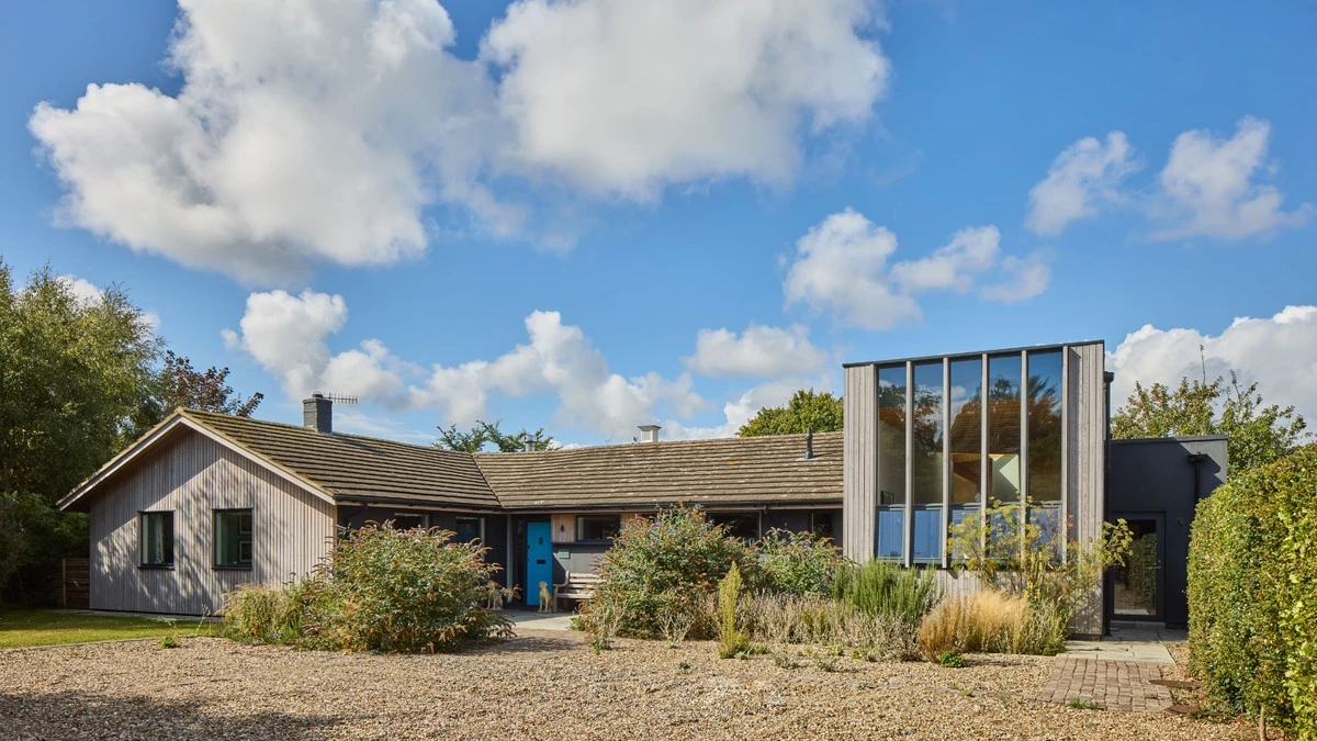 Casa soñada en Aldeburgh: el truco de esta reforma en Suffolk para ganar luz - image 1