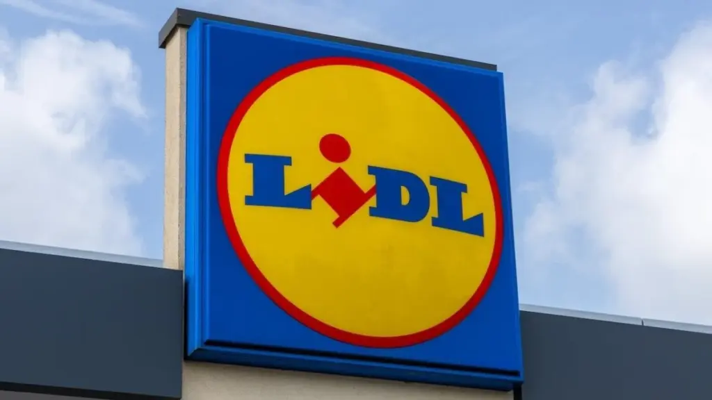 Cristales del coche siempre limpios: el truco de Lidl contra la calima