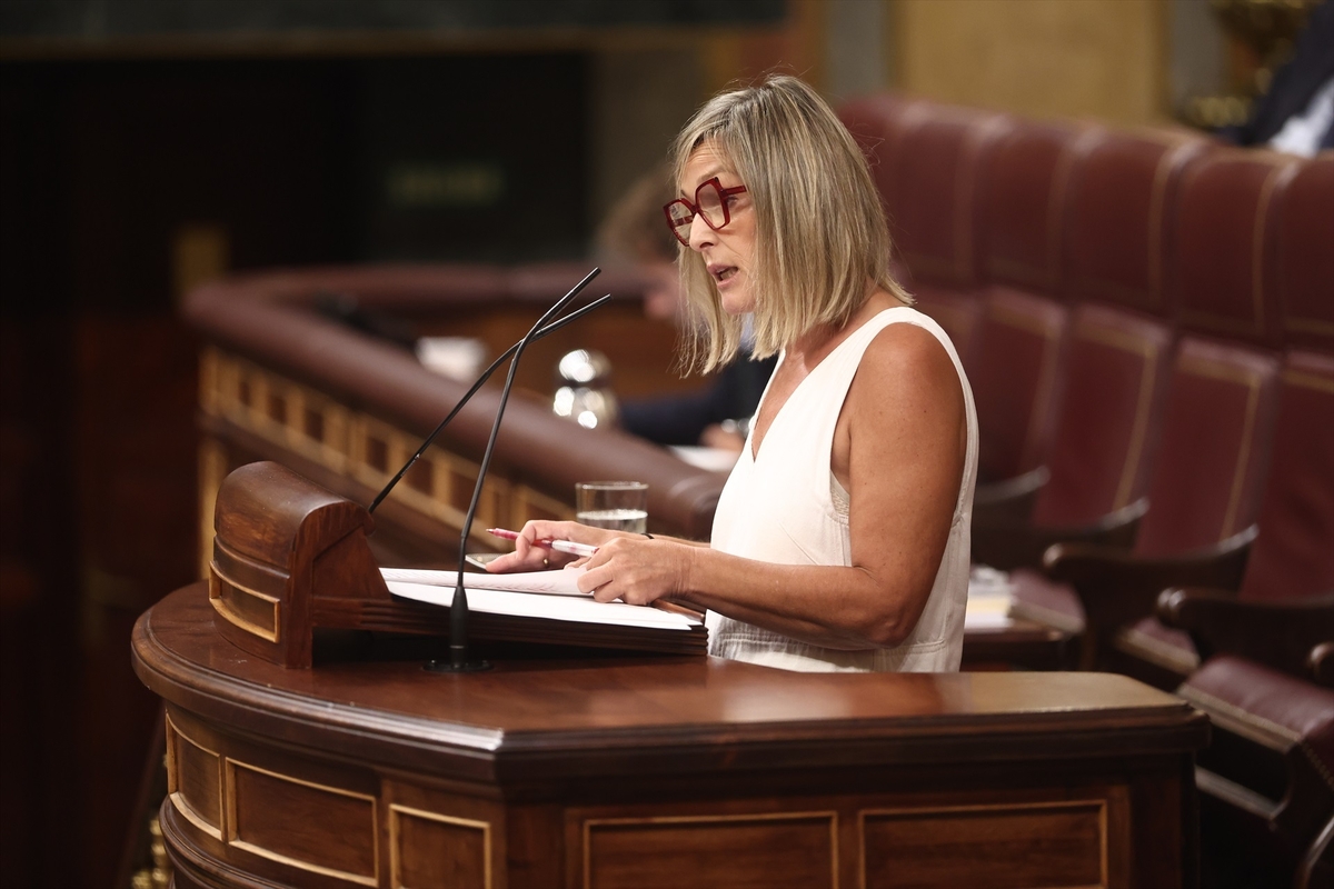 La diputada del PNV, Idoia Sagastizabal, durante una sesión plenaria extraordinaria, en el Congreso de los Diputados. Eduardo Parra / Europa Press