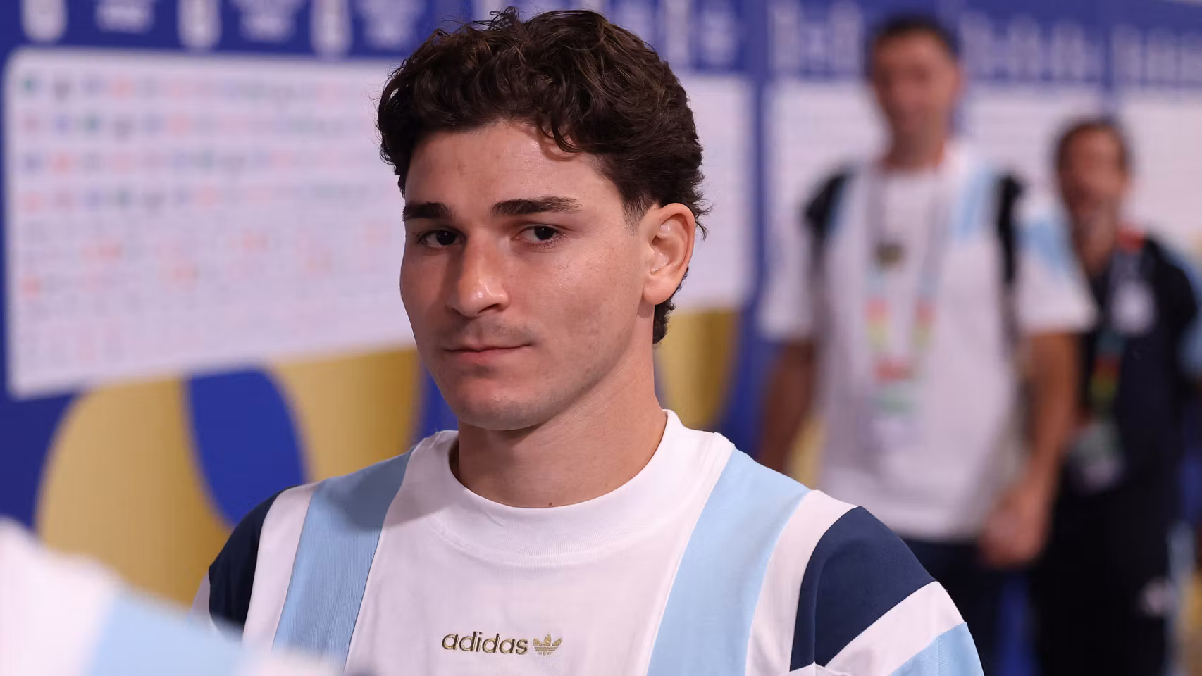 Julián Álvarez en la previa del Argentina-Algeria.