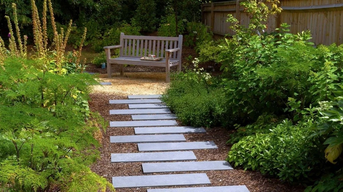 Diseño de caminos de jardín: el truco para ahorrar 70% de agua en tu jardín - image 1