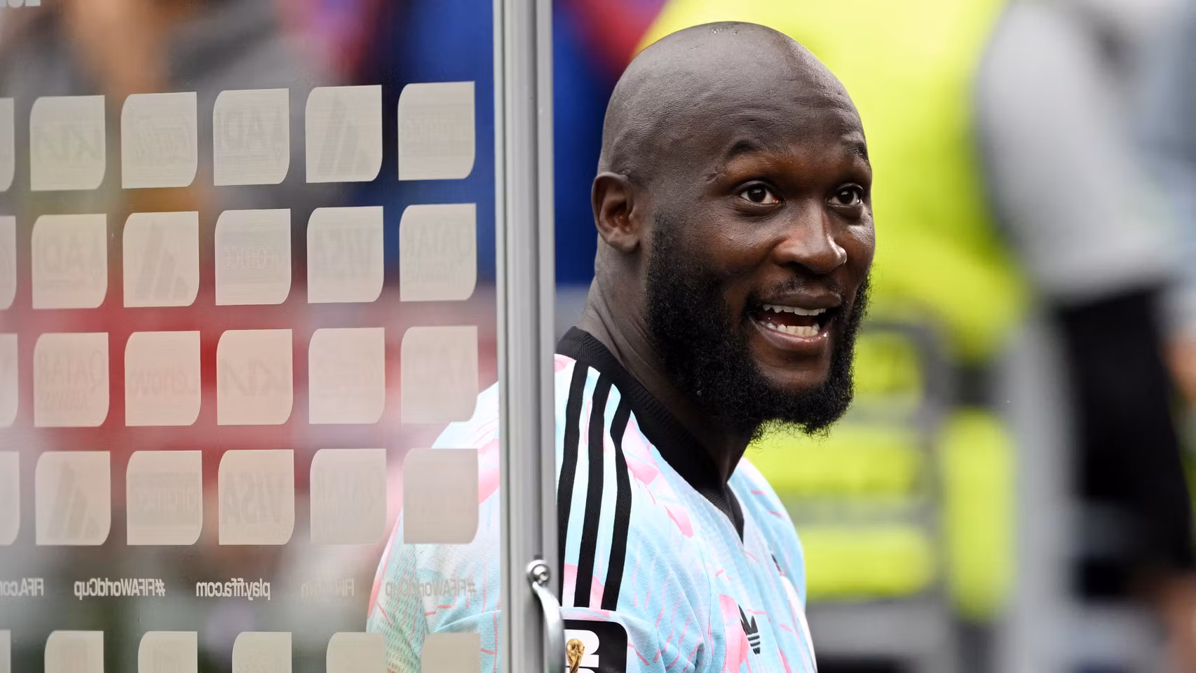 Romelu Lukaku, dando una entrevista a pie de campo durante el Mundial.