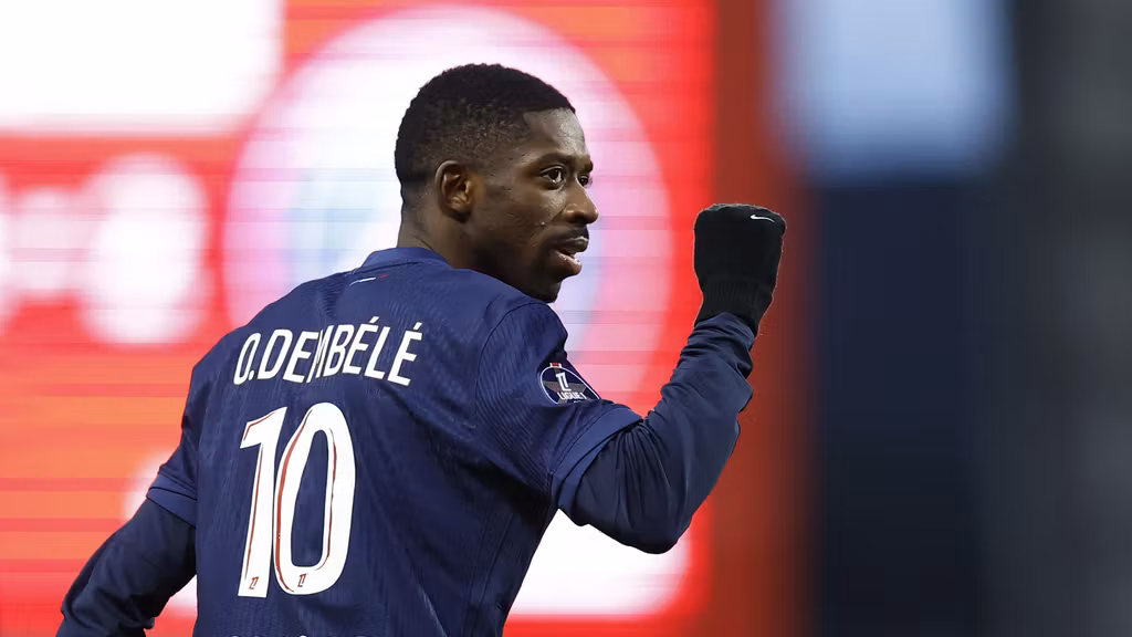 Dembélé celebra un gol con el PSG contra el Brest.