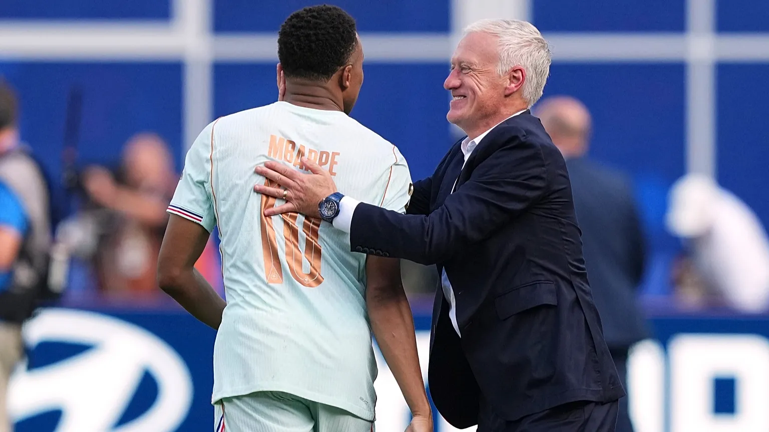 Kyllian Mbappé and Didier Deschamps during France’s win over Morocco, in Boston, United States, on 9 July 2026.