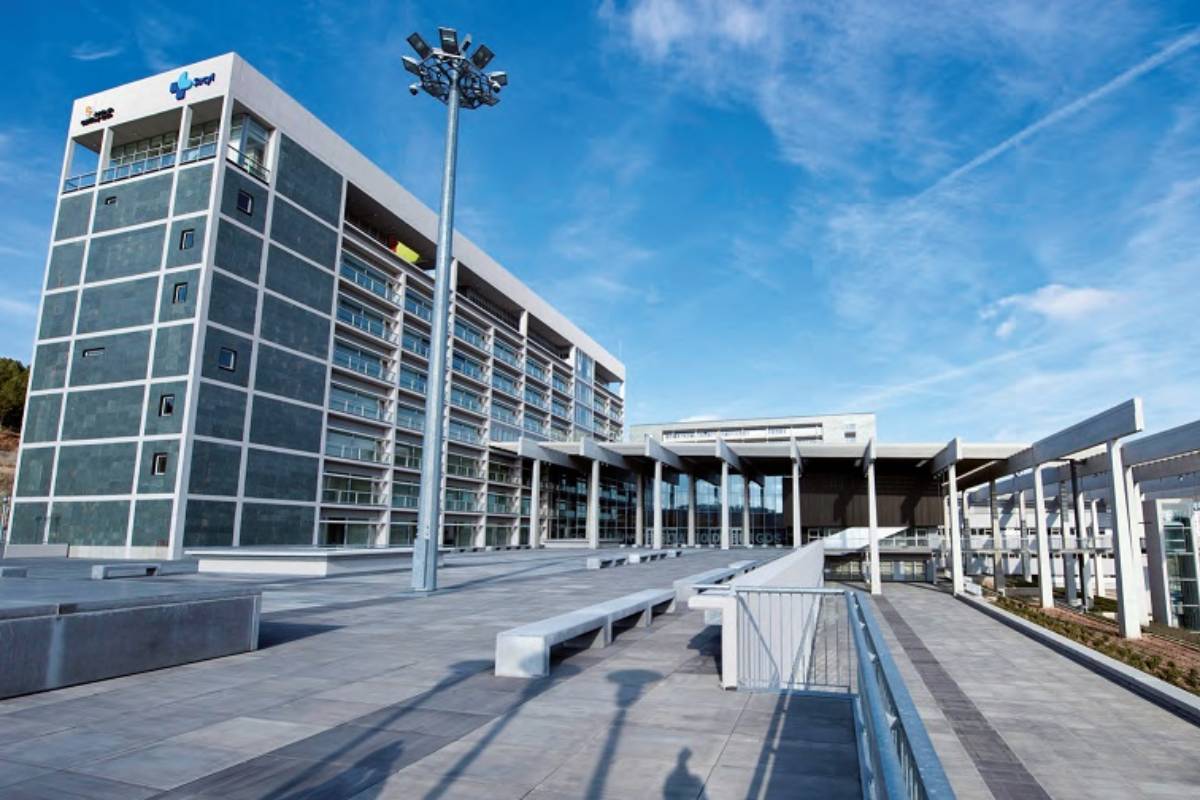 Hospital Universitario de Burgos, donde está ingresada la víctima.