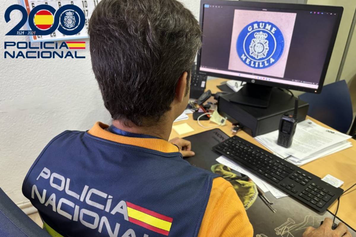 U agente de la Policía Nacional en Melilla.