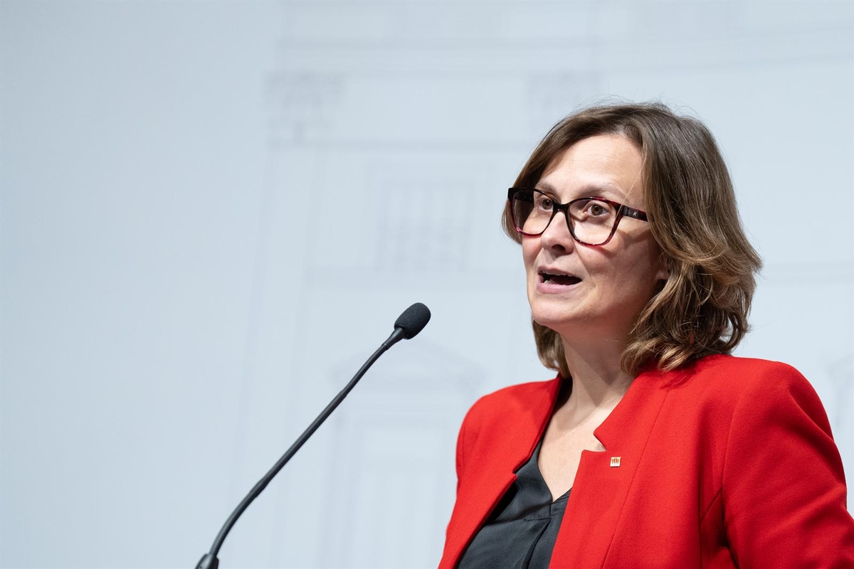 La exconsellera d'Acció Exterior i Unió Europea, Meritxell Serret, interviene tras una cumbre para la Macrorregión Mediterránea, a 24 de noviembre de 2023, en Barcelona, Catalunya (España). (David Zorrakino - Europa Press)