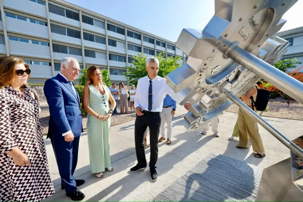 El enigma de Zaragoza: el objeto de Fundación Ibercaja para el eclipse de 2026