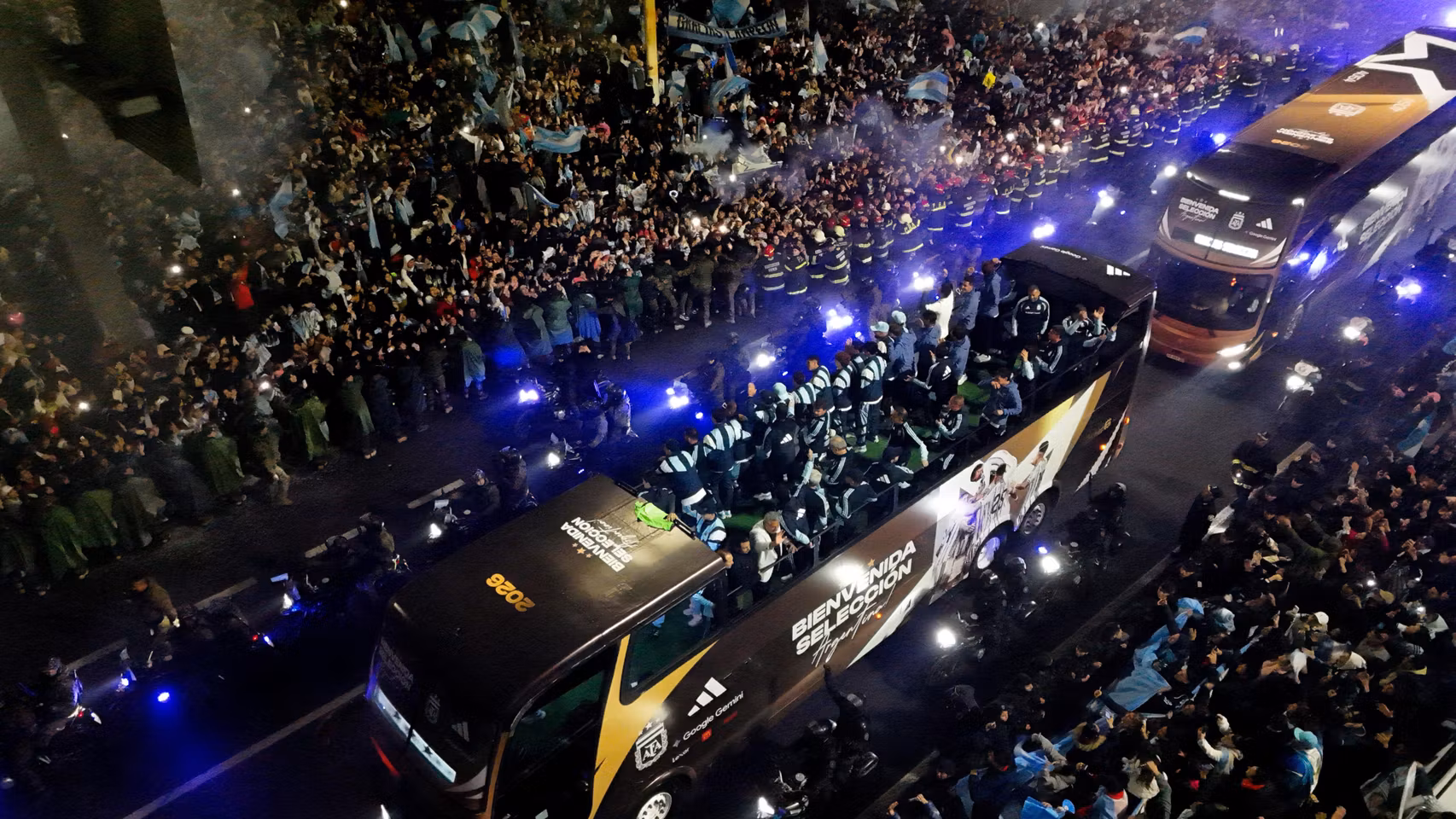La afición argentina recibe a La Albiceleste tras el Mundial 2026.