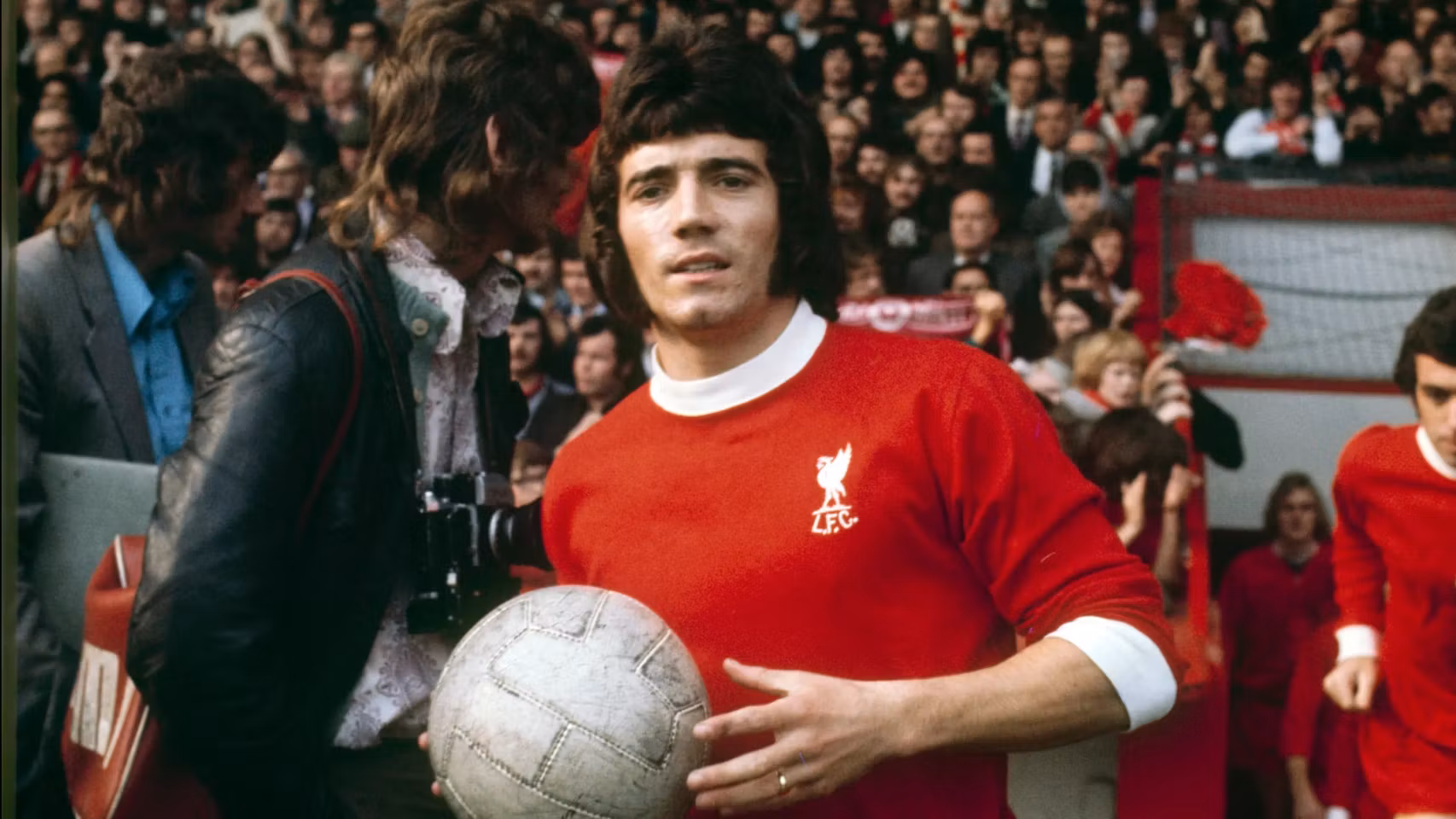 Kevin Keegan, en un partido con el Liverpool.