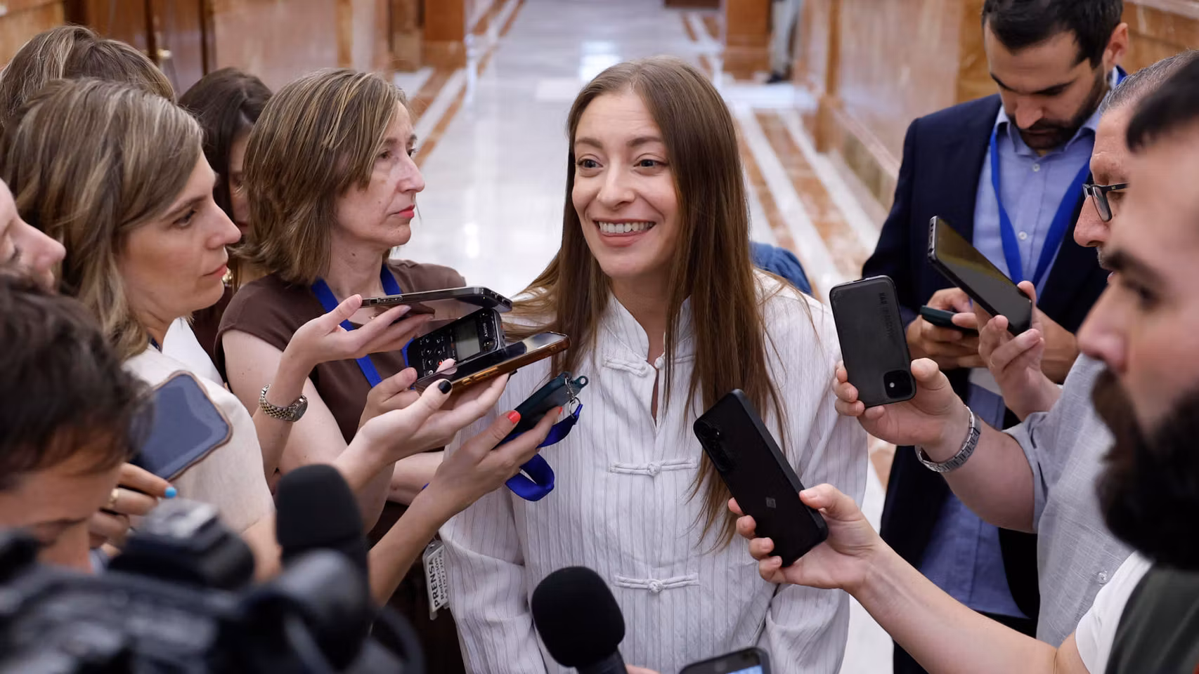 Ester Muñoz, portavoz del PP en el Congreso, atiende a los medios tras la condena a David Sánchez.