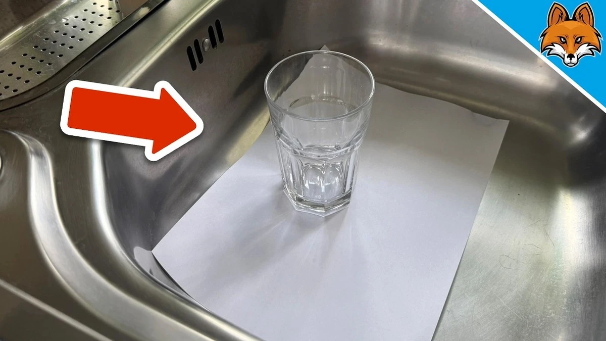 Fregadero de cocina: el truco del vaso para evitar olores en el desagüe - image 1