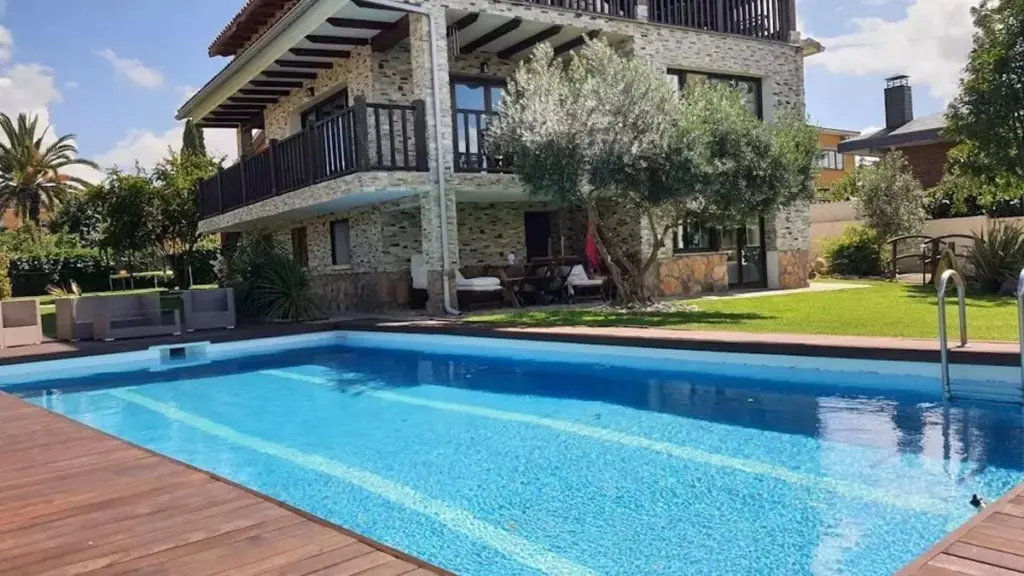 Gana hasta 5.000€ en España: el método Cocopool para rentabilizar tu piscina