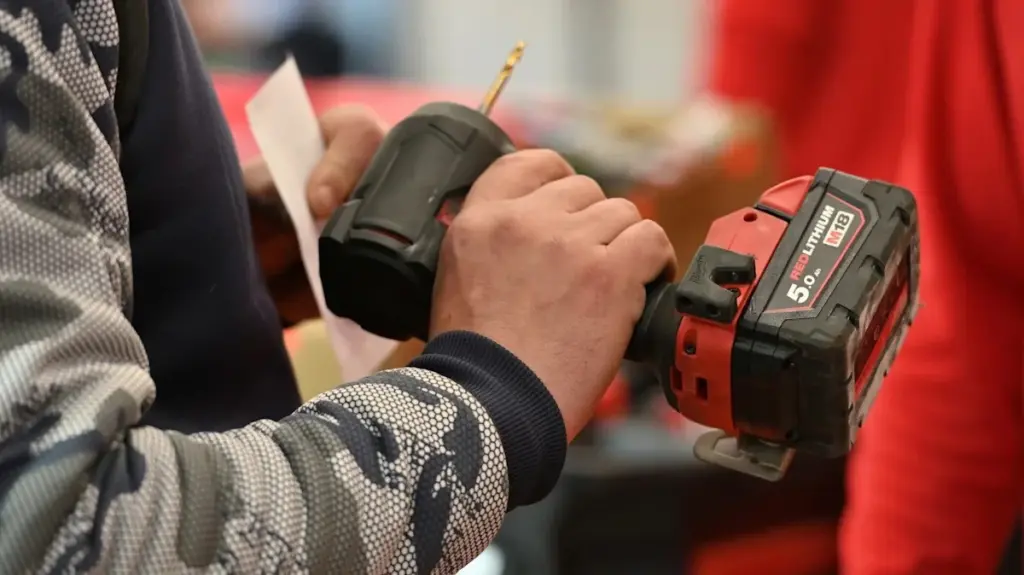 Milwaukee gratis en Home Depot: el truco para renovar tu taller hoy mismo