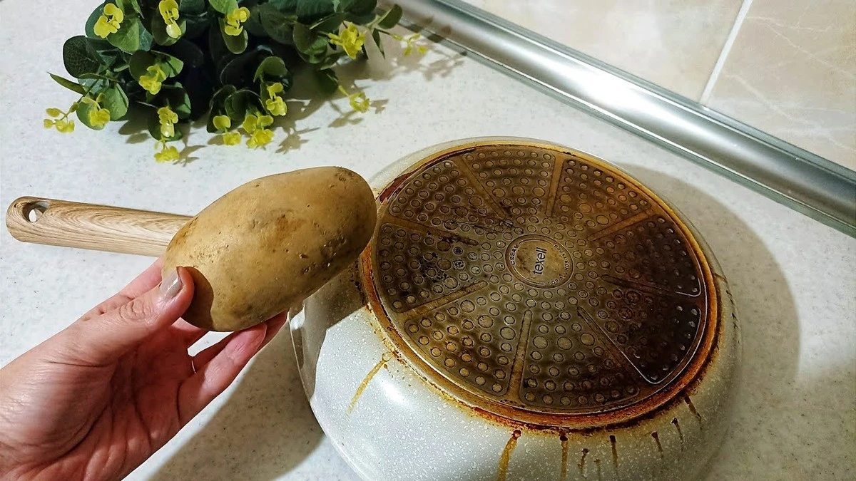 Ollas brillantes en 90 segundos: por qué uso cáscara de papa y bicarbonato de sodio - image 1