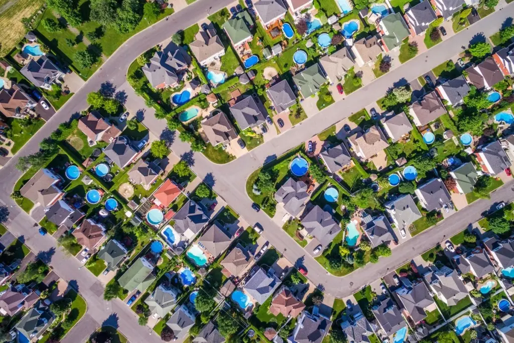 Piscina privada: por qué en Quebec y España ya la consideran un error financiero