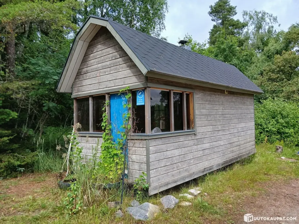 Sauna finlandesa de Huutokaupat.com: el truco legal para tenerla sin obras