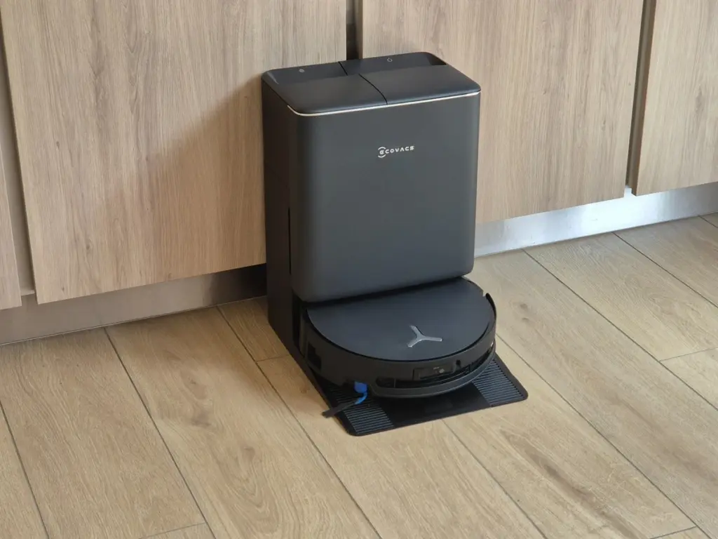 Suelos impecables sin frotar: el truco del Ecovacs Deebot T90 Pro Omni de Ecovacs